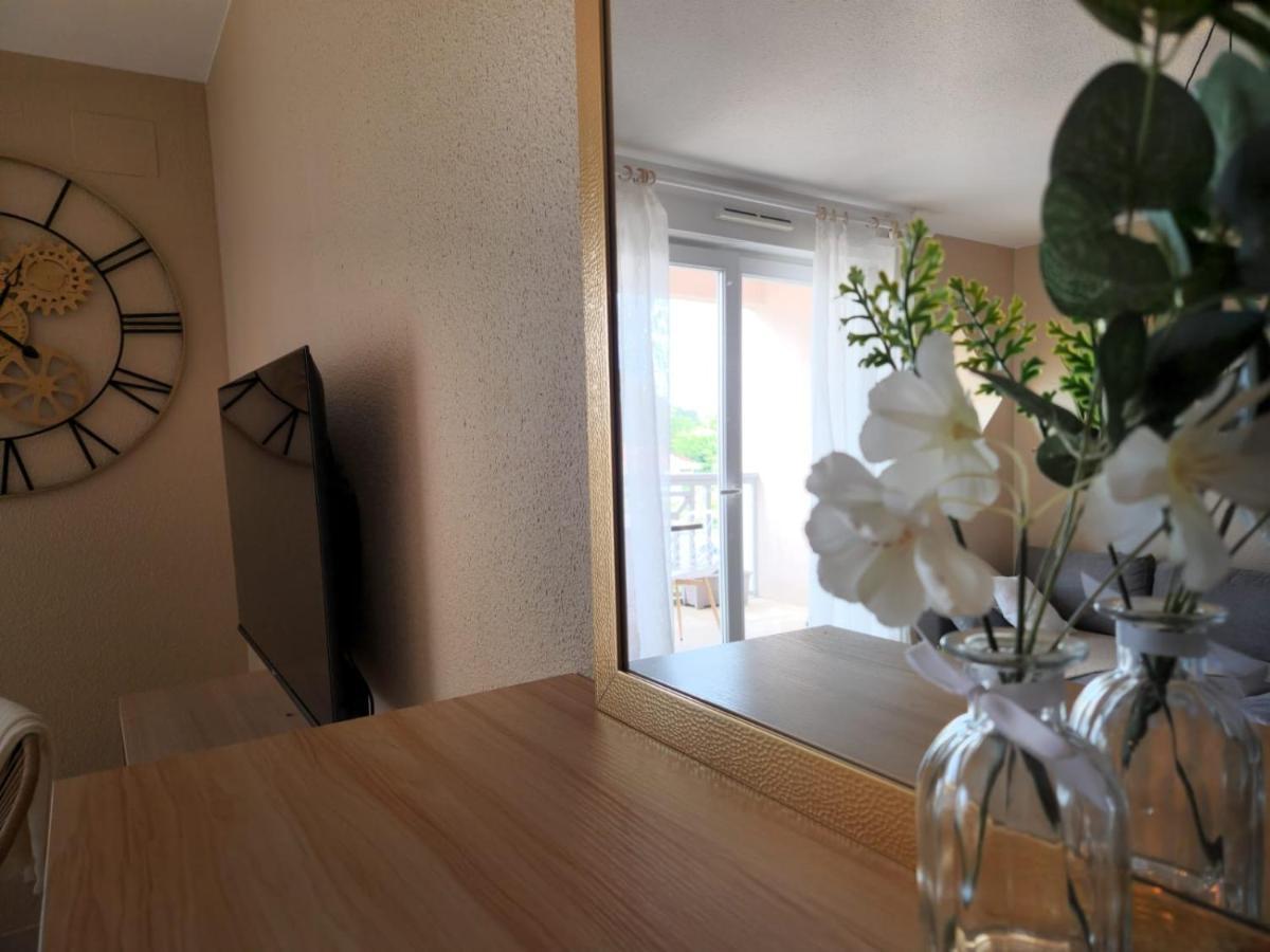 Logis Gaia Apartment ลาแบ็นน์ ภายนอก รูปภาพ